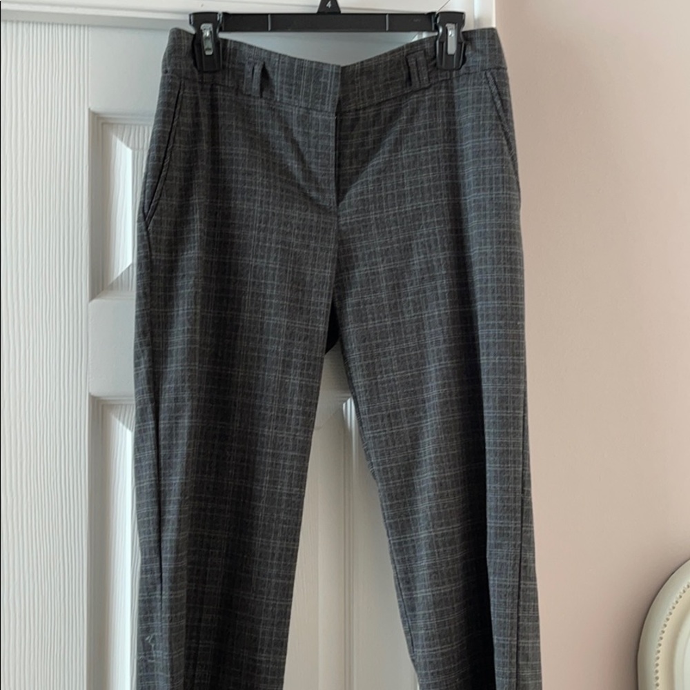 Size 4 dress pant van heusen